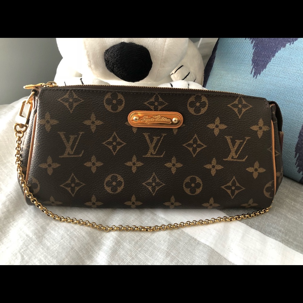 Authentic Louis Vuitton Eva Clutch